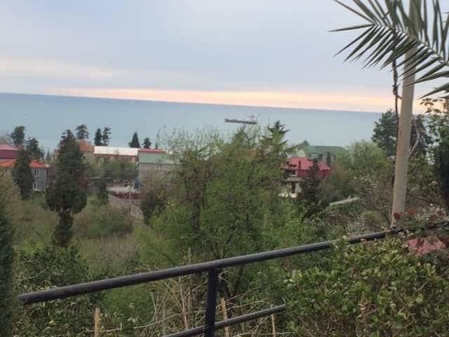 Kemeni Gardens Hotel Batoemi Buitenkant foto